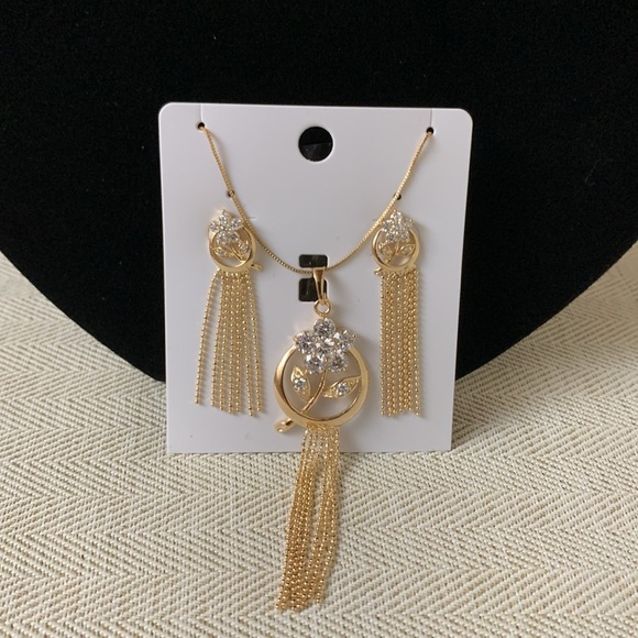Gold Tassel Necklace and Earring Set - Picture 1 of 5